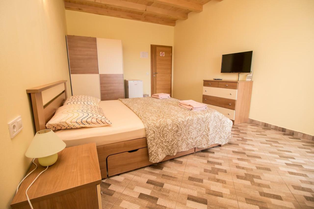 Nice Place Rovinj Exterior foto